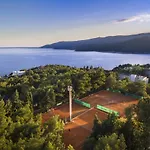 Sunny By Valamar Hotell 3*
