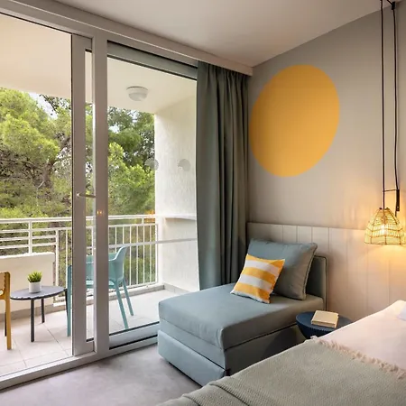 فندق Sunny By Valamar 3*