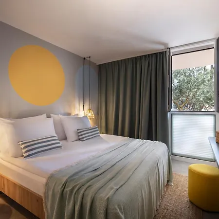Hotel Sunny By Valamar 3*