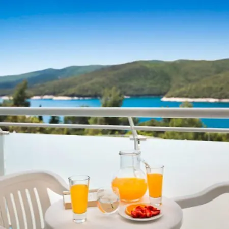 Sunny By Valamar Hotel