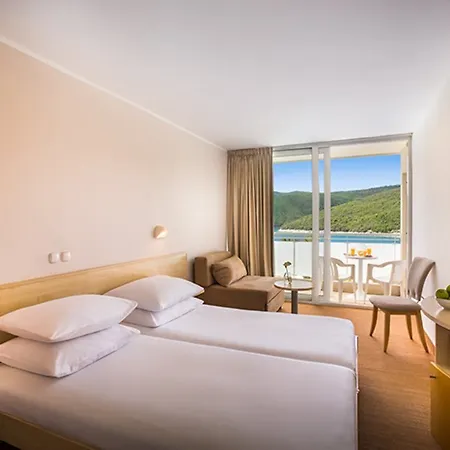 Hotel Sunny By Valamar 3*