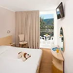 Sunny By Valamar Hotel Rabac