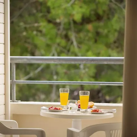 Hotel Sunny By Valamar