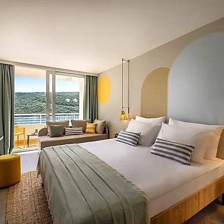 Hotel Sunny By Valamar Rabac
