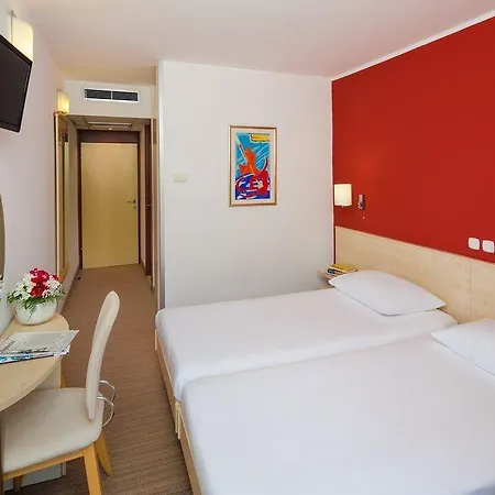 Sunny By Valamar Rabac