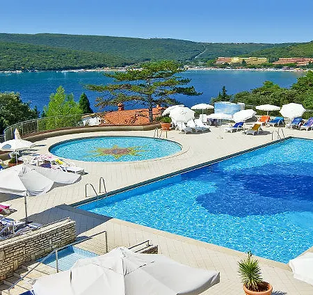 Sunny By Valamar Hotel 3*