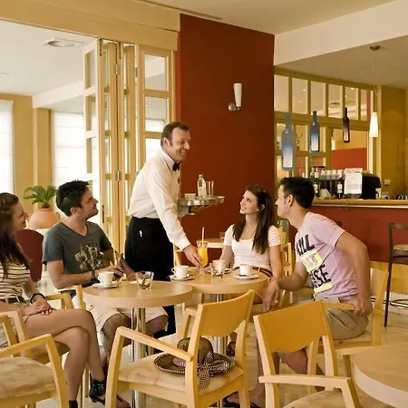 Sunny By Valamar Hotel