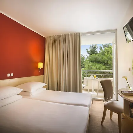 Hotel Sunny By Valamar