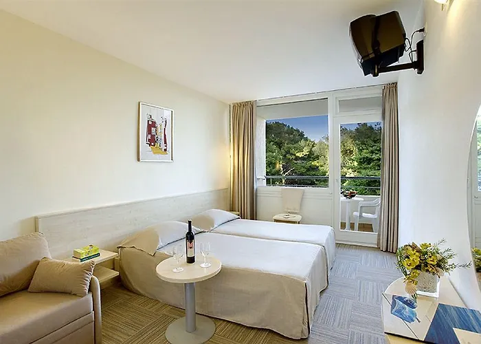 Hotel Sunny By Valamar