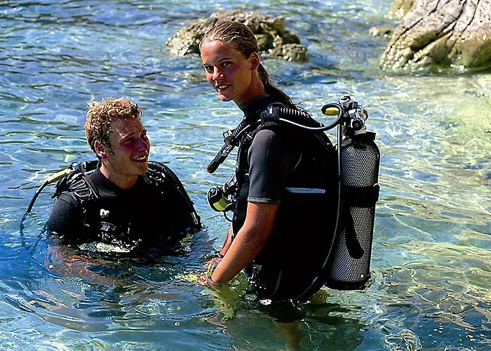 Sunny By Valamar 호텔 라벡