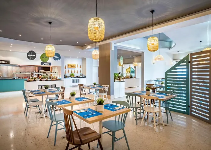 호텔 Sunny By Valamar