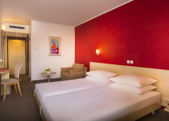 호텔 Sunny By Valamar