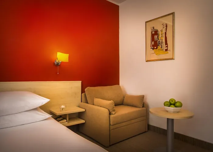 Sunny By Valamar 라벡