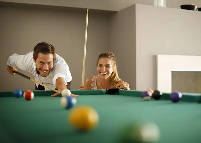 Sunny By Valamar 호텔 라벡