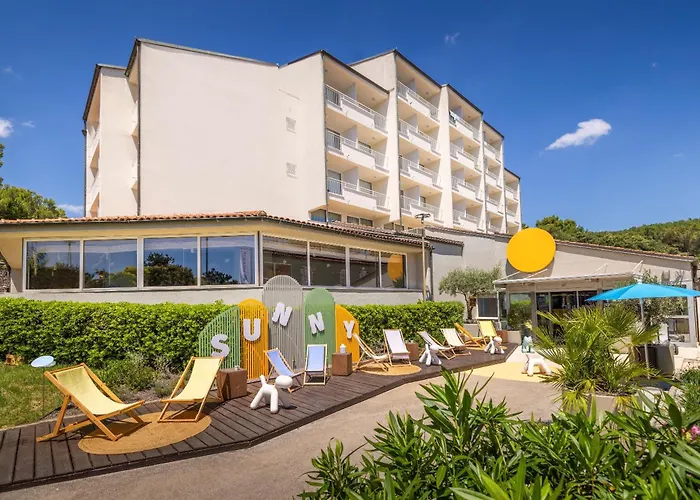 Sunny By Valamar 호텔