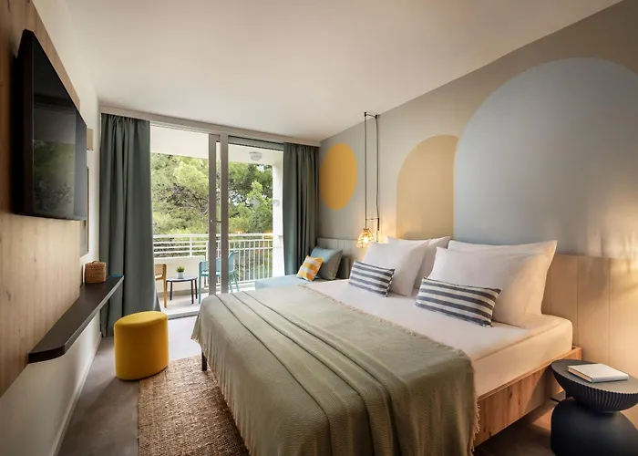 Sunny By Valamar 호텔