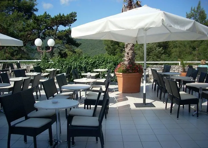 Sunny By Valamar 호텔